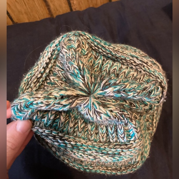 Women’s Beanie - Picture 2 of 4